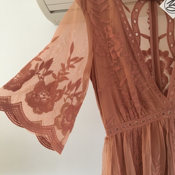 Lace maxi embroidered dress sz medium NWT - Picture 3 of 14